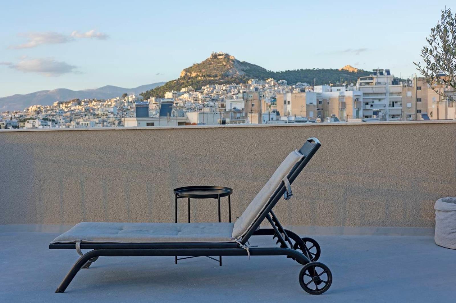 The Athenian Oasis Apartment ภายนอก รูปภาพ