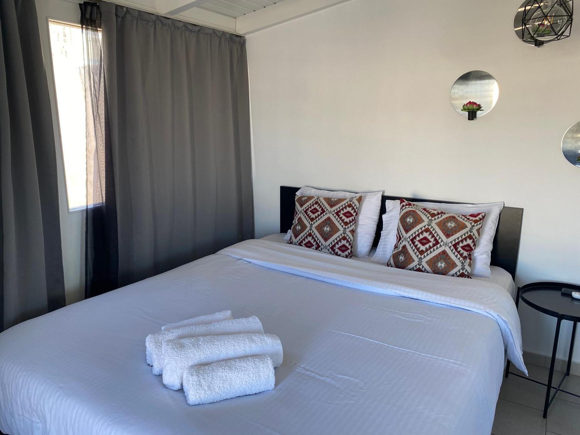 The Athenian Oasis Apartment ภายนอก รูปภาพ